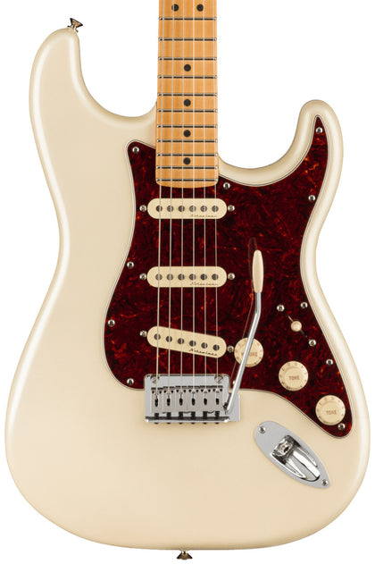 Fender Player Plus Stratocaster®, Maple Fingerboard, Olympic Pearl