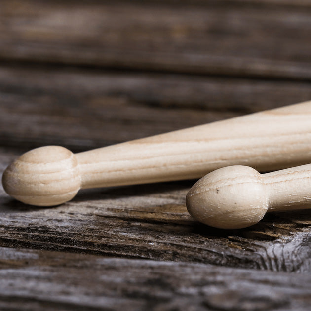 Vic Firth American Classic 2B Drumsticks - Bananas at Large®