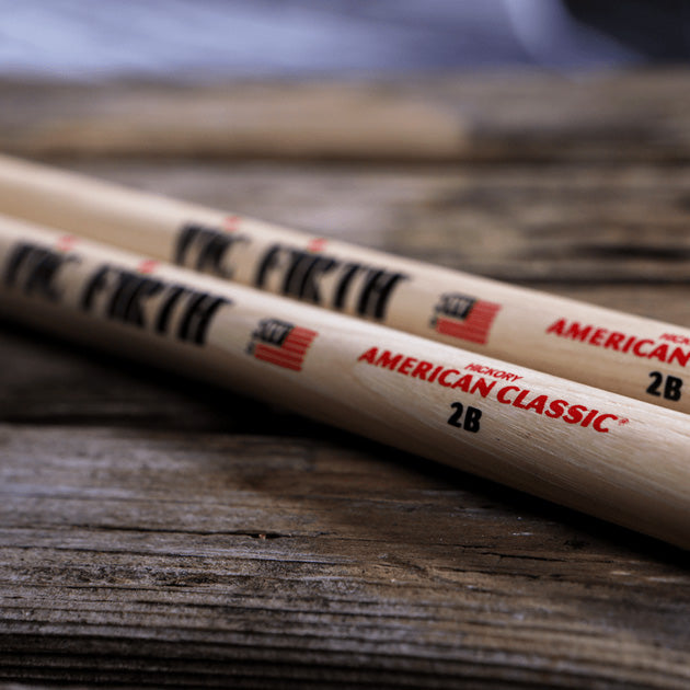 Vic Firth American Classic 2B Drumsticks - Bananas at Large®